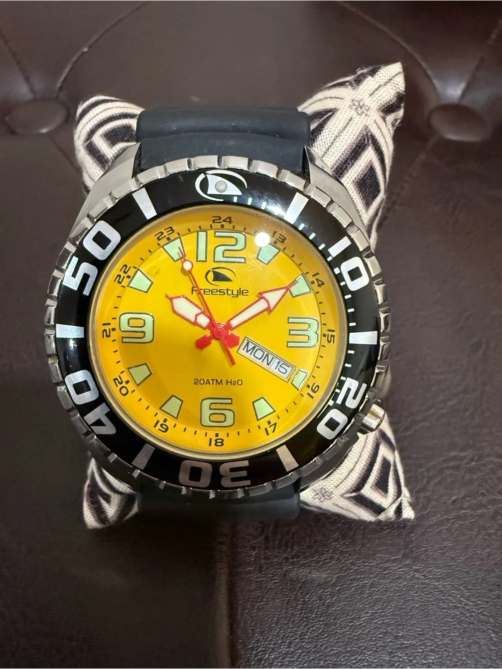 Freestyle Blacktip 2 Men’s Dive Watch